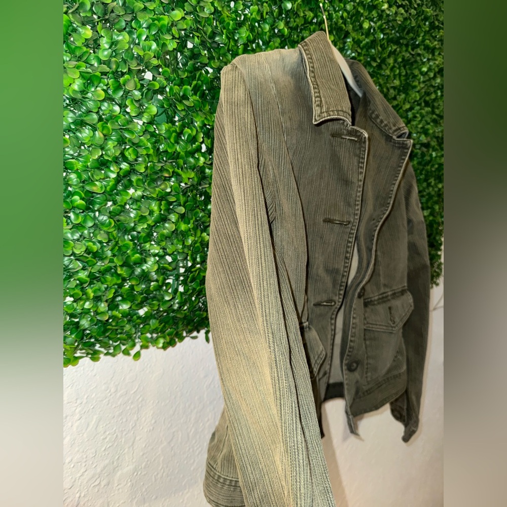 Stylish Olive Green Jacket - Picture 5 of 10